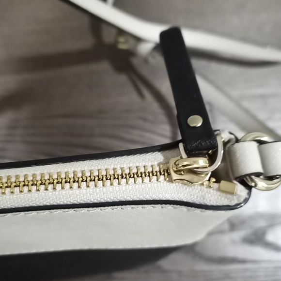 Kate Spade Black Ivory Saffiano Leather Crossbody Bag gold hardware - Picture 6 of 6